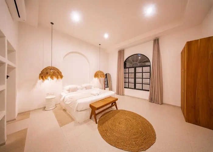 Ellure Ivory - Spacious 3br In Bukit * Jimbaran