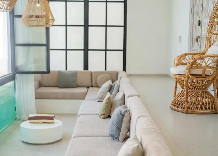Villa Ellure Ivory - Spacious 3br In Bukit Jimbaran
