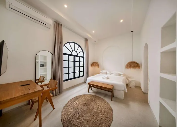 Ellure Ivory - Spacious 3br In Bukit *