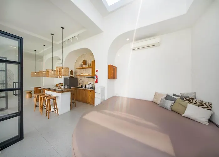 Villa Ellure Ivory - Spacious 3br In Bukit Jimbaran